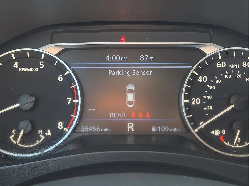Used 2024  Nissan 2.5 SR image 15