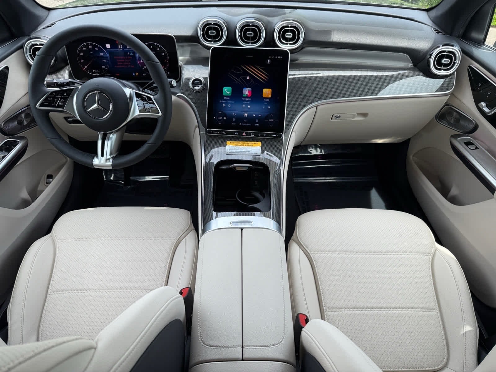 New 2026 Graphite Grey Metallic Mercedes-Benz GLC 300 image 12