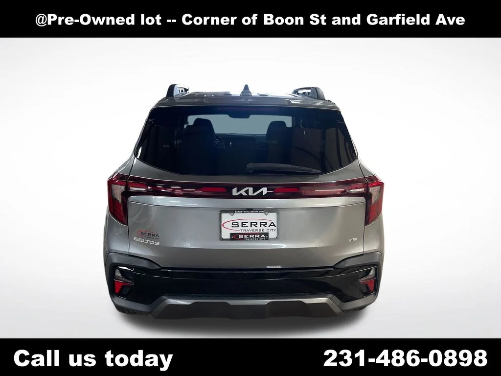 Used 2024 Gray Kia X-Line image 4