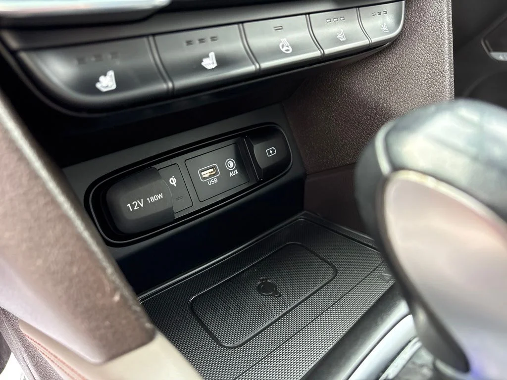 Used 2020 Quartz White Hyundai Limited image 20