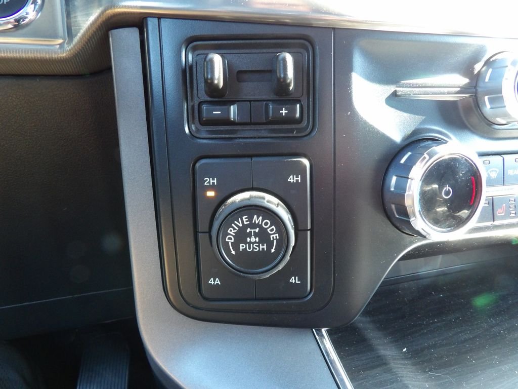 Used 2024 White Metallic Ford Lariat image 25