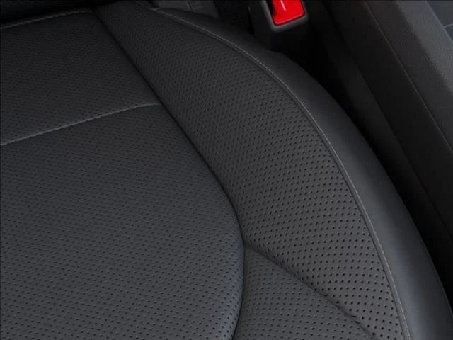 New 2027 Snow White Pearl Kia EX image 24