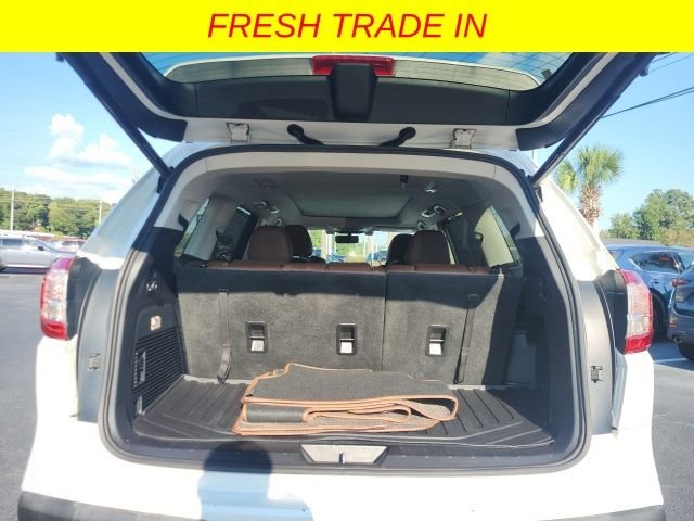 Used 2019 White Subaru Touring image 18