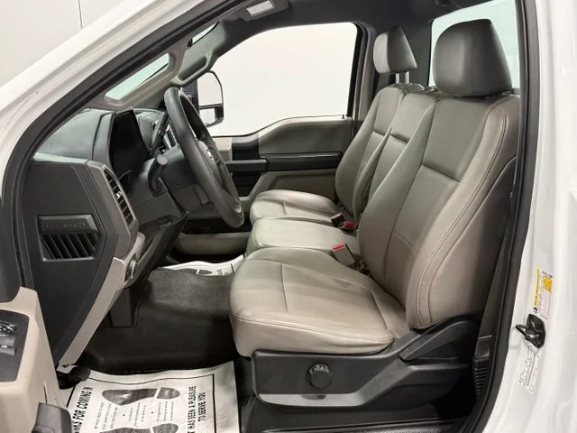 Used 2017 White Ford XL image 11