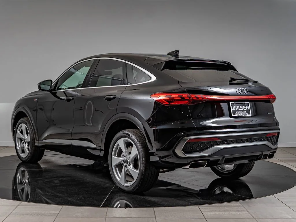 New 2026 Mythos Black Metallic Audi 2.0T Premium Plus image 7