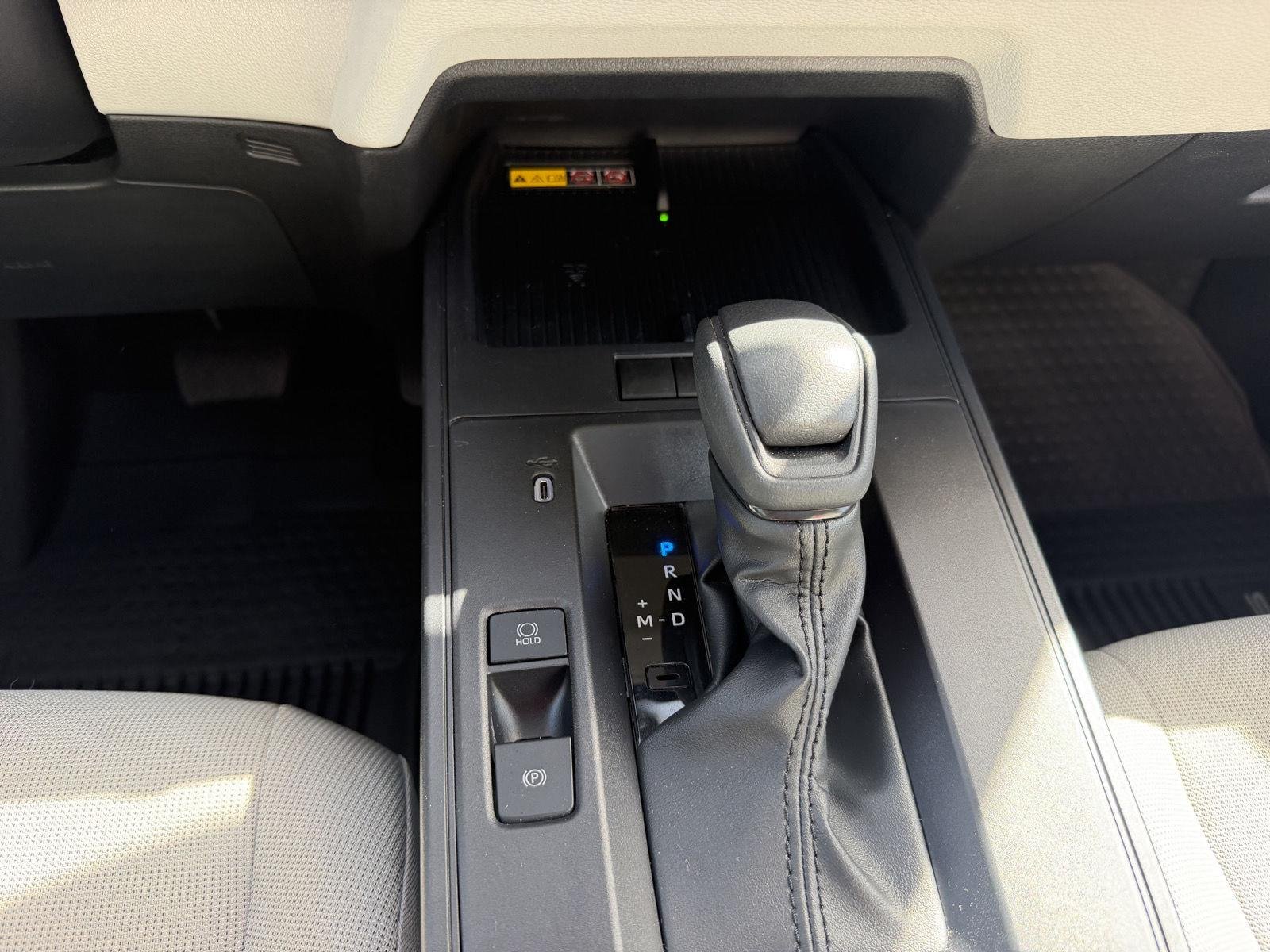 Certified Used 2026 Wind Chill Pearl Toyota LE image 28