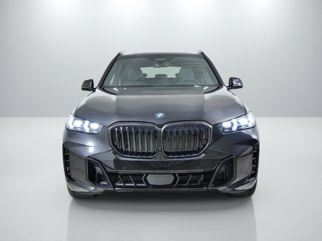 New 2026 Black Sapphire Metallic BMW xDrive50e image 2