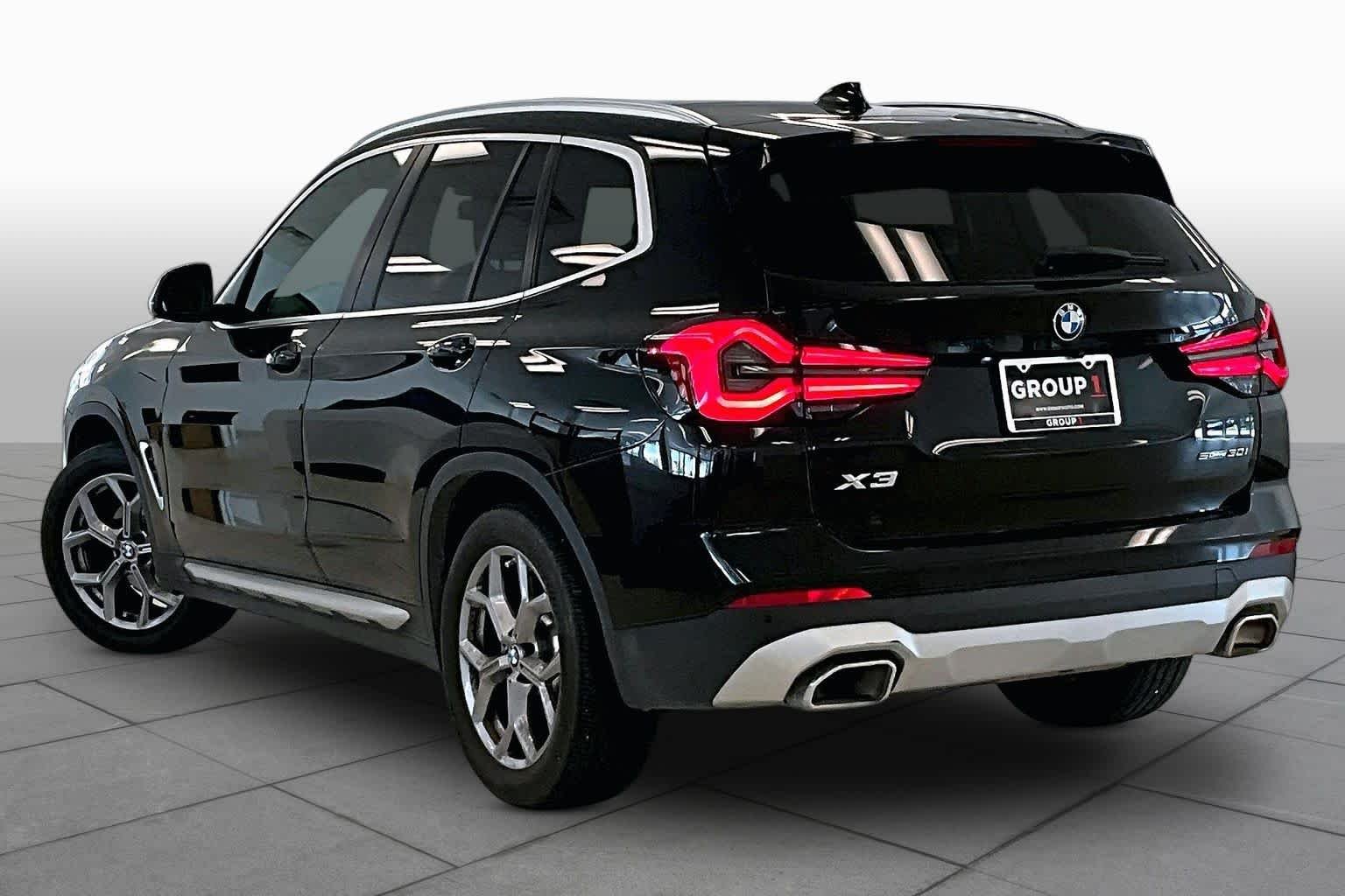 Used 2024 Jet Black BMW sDrive30i image 11