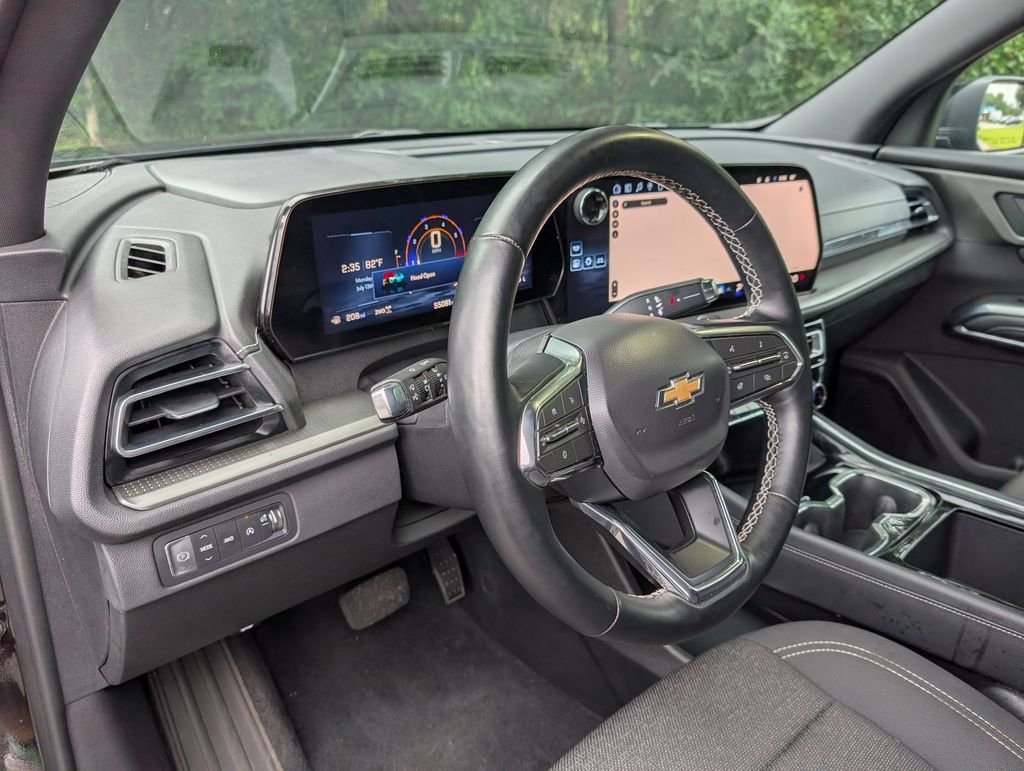 Used 2025 Black Chevrolet LT image 26