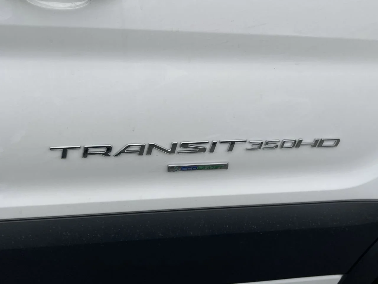 New 2025 Oxford White Ford  image 7