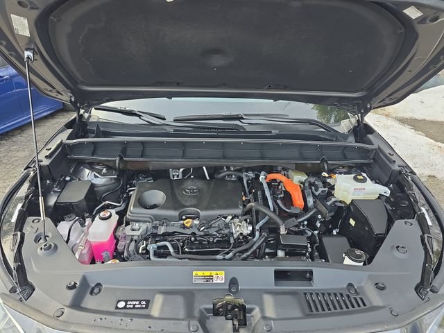 Used 2024 Gray Toyota Platinum image 31