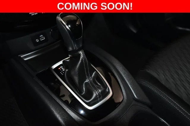 Used 2017 Blue Nissan S image 33