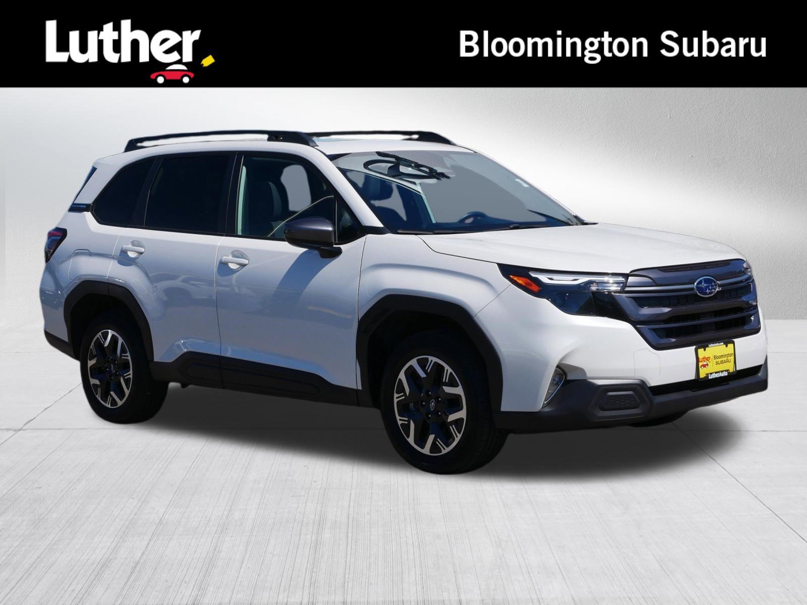 Used 2025 Crystal White Pearl Subaru Premium image 1
