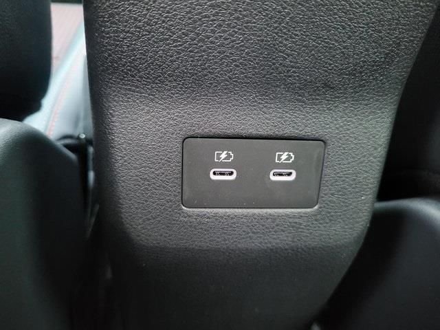 2026 Nissan KICKS SR - Photo 16