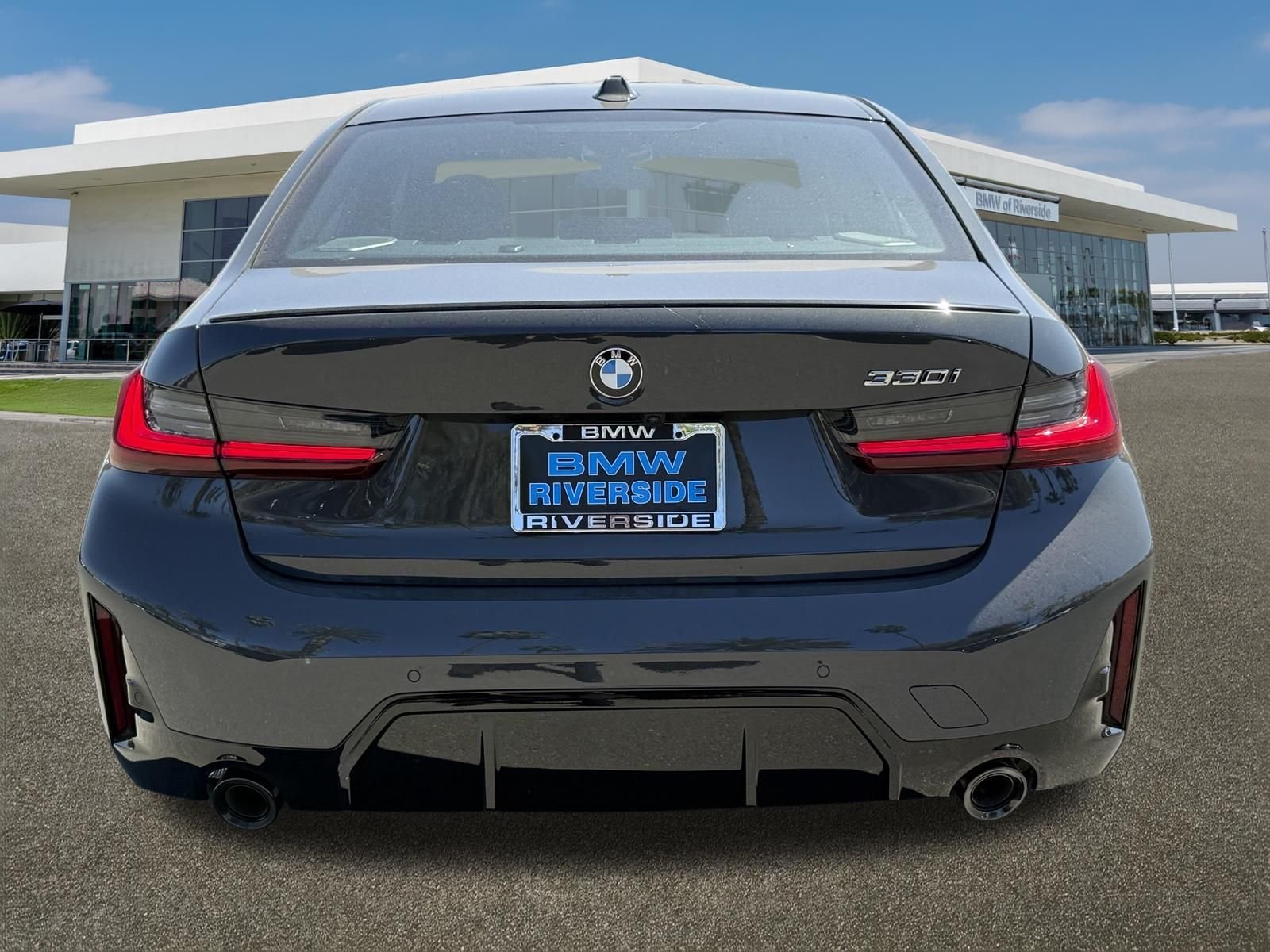 New 2026 Dravit Grey Metallic BMW 330i image 9