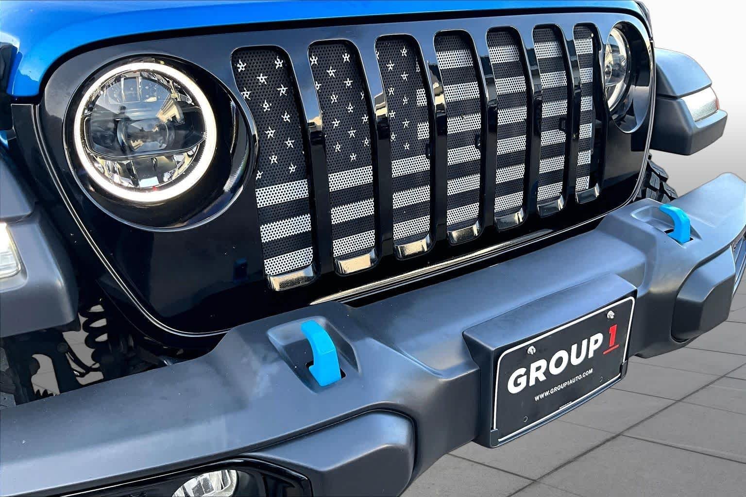Used 2023 Hydro Blue Pearlcoat Jeep  image 29