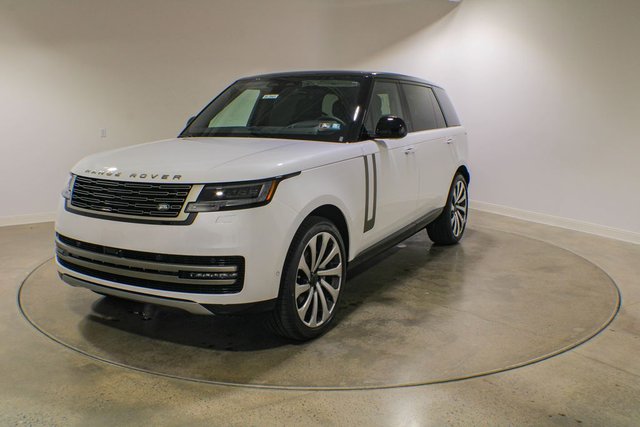 2026 Land Rover Range Rover SE