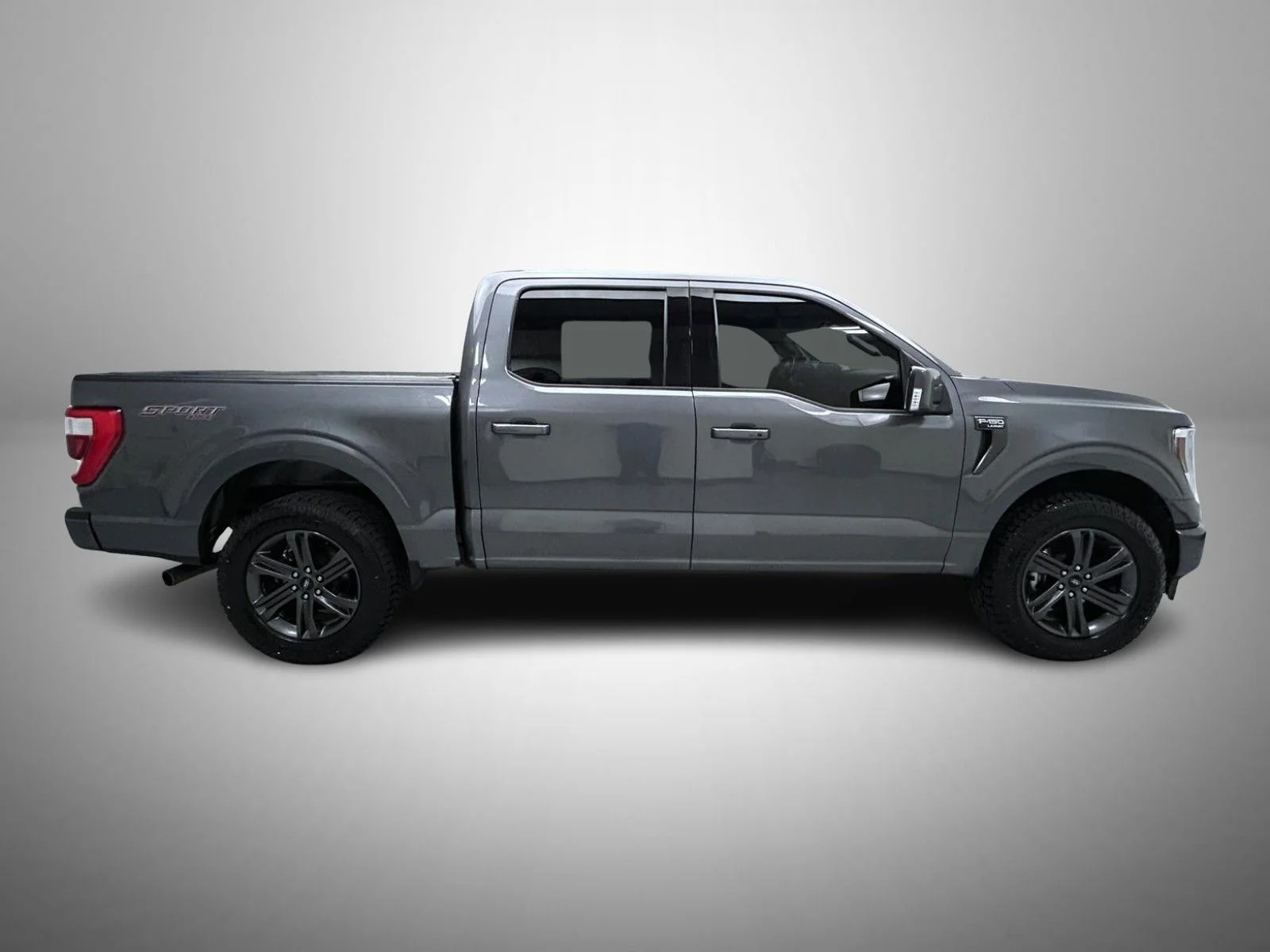 Used 2023 Gray Ford Lariat image 4