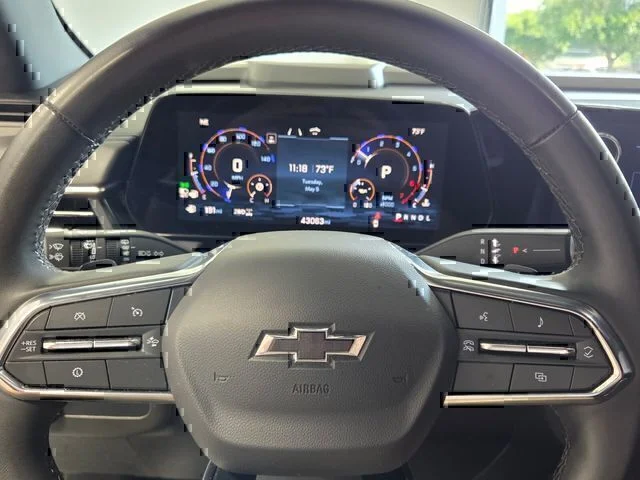 Used 2025 Black Chevrolet Z71 image 24