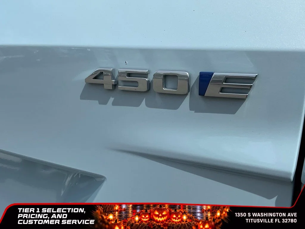 Used 2024 Nimbus Metallic Cadillac Tech image 17