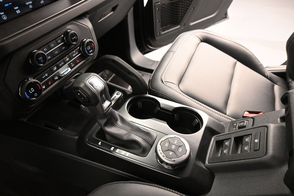 New 2026 Shadow Black Ford Badlands image 14