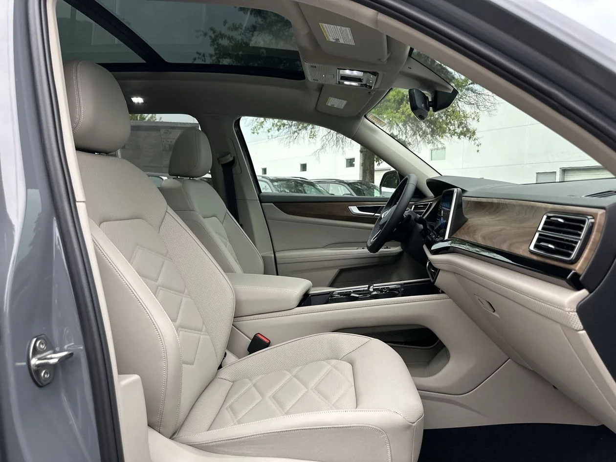 New 2026 Gray Volkswagen 2.0T SE w/Technology image 32