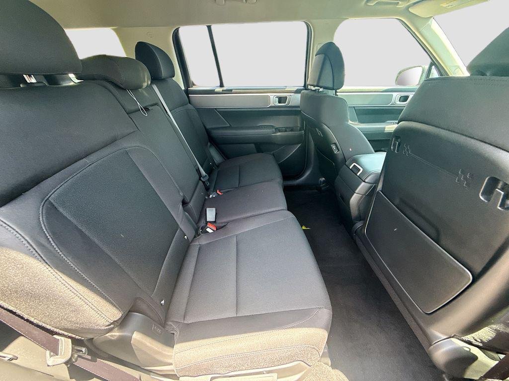 New 2026 Ecotronic Gray Hyundai SE FWD image 19