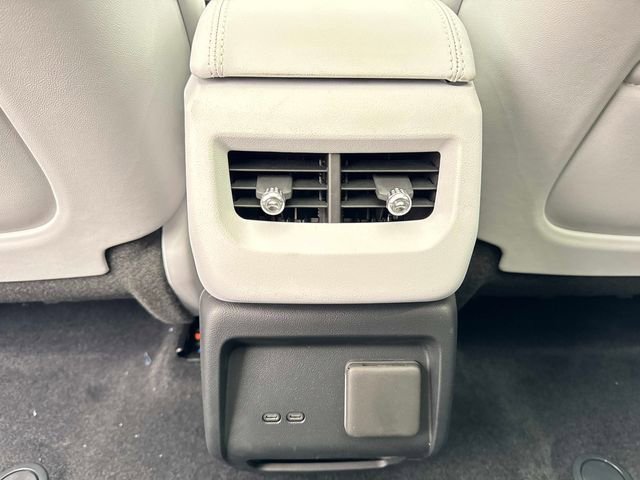 2026 Cadillac OPTIQ Luxury - Photo 13