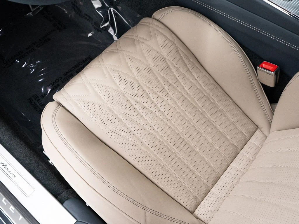 Certified Used 2026 Thunder Bentley Azure image 19