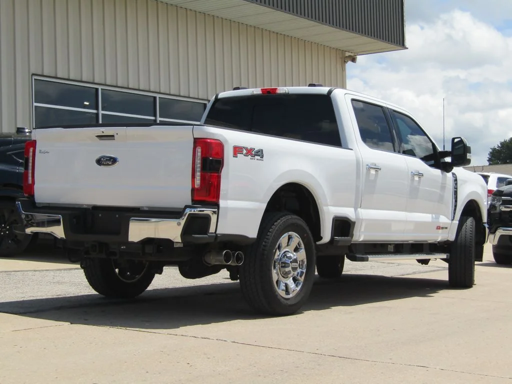Used 2024 Oxford White Ford Lariat image 3