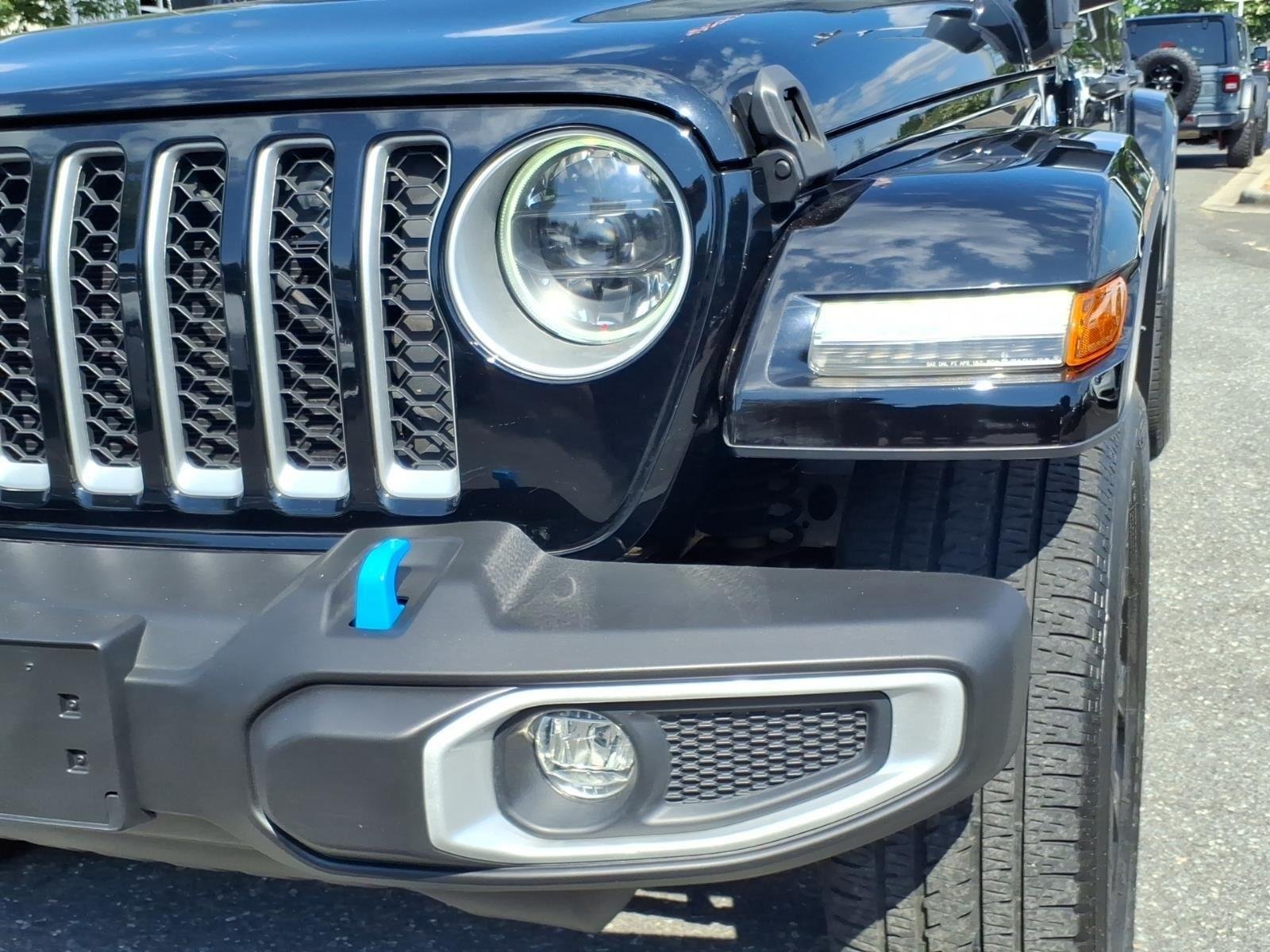 Used 2023 Black Clearcoat Jeep Sahara image 16