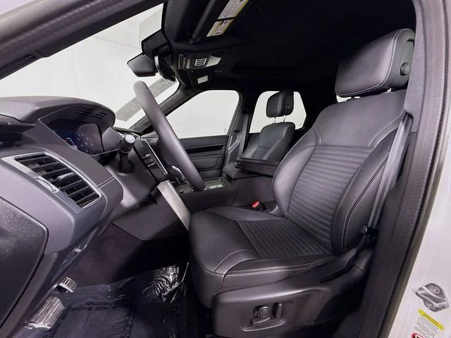 Certified Used 2023 White Land Rover S R-Dynamic image 11