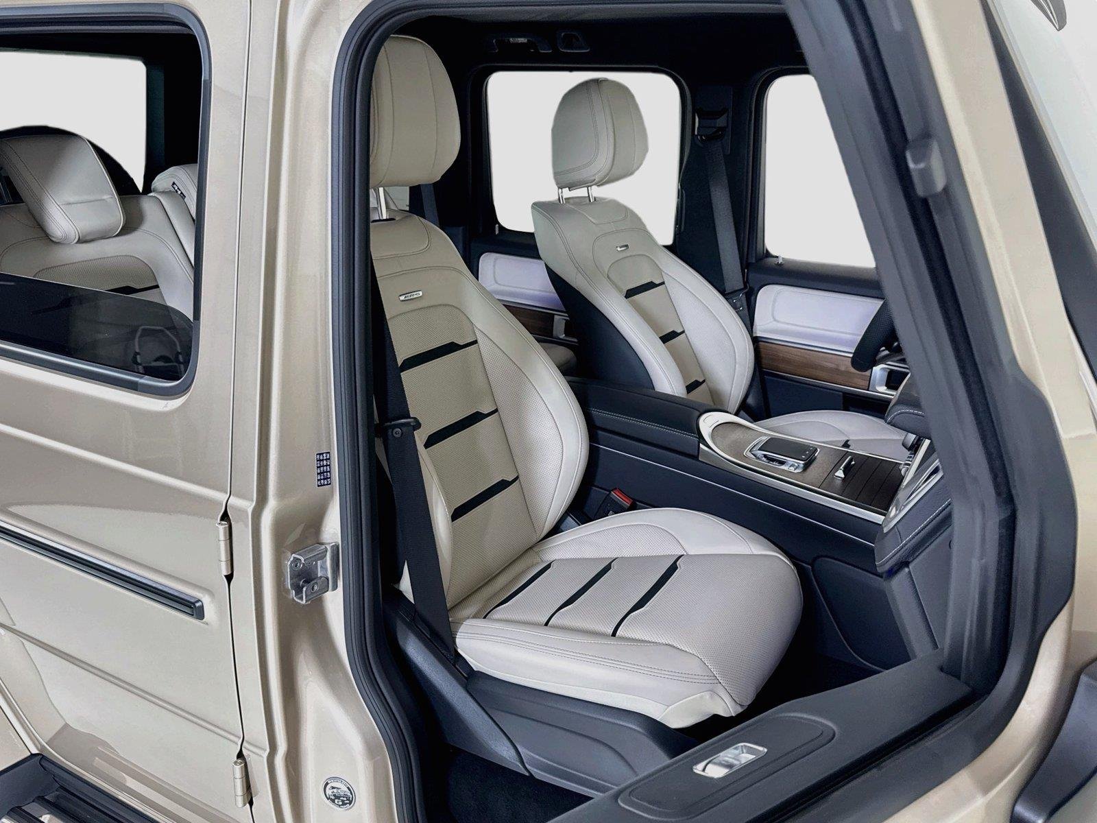 Used 2026 MANUFAKTUR Desert Silver Metallic Mercedes-Benz AMG® G 63 | AMG® Cross Spoke Wheels | Performance Pkg image 31