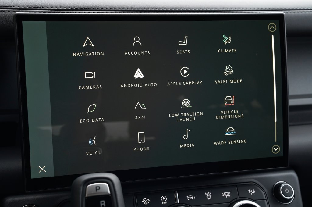 New 2026 Santorini Black Land Rover V8 image 22
