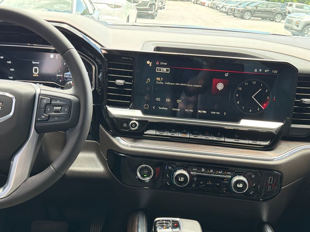 2023 GMC Sierra 1500 SLT - Photo 17