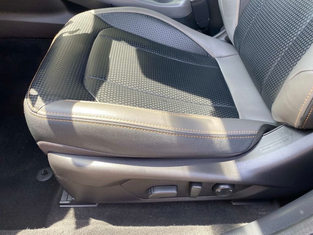 Used 2024 White Subaru Wilderness image 27