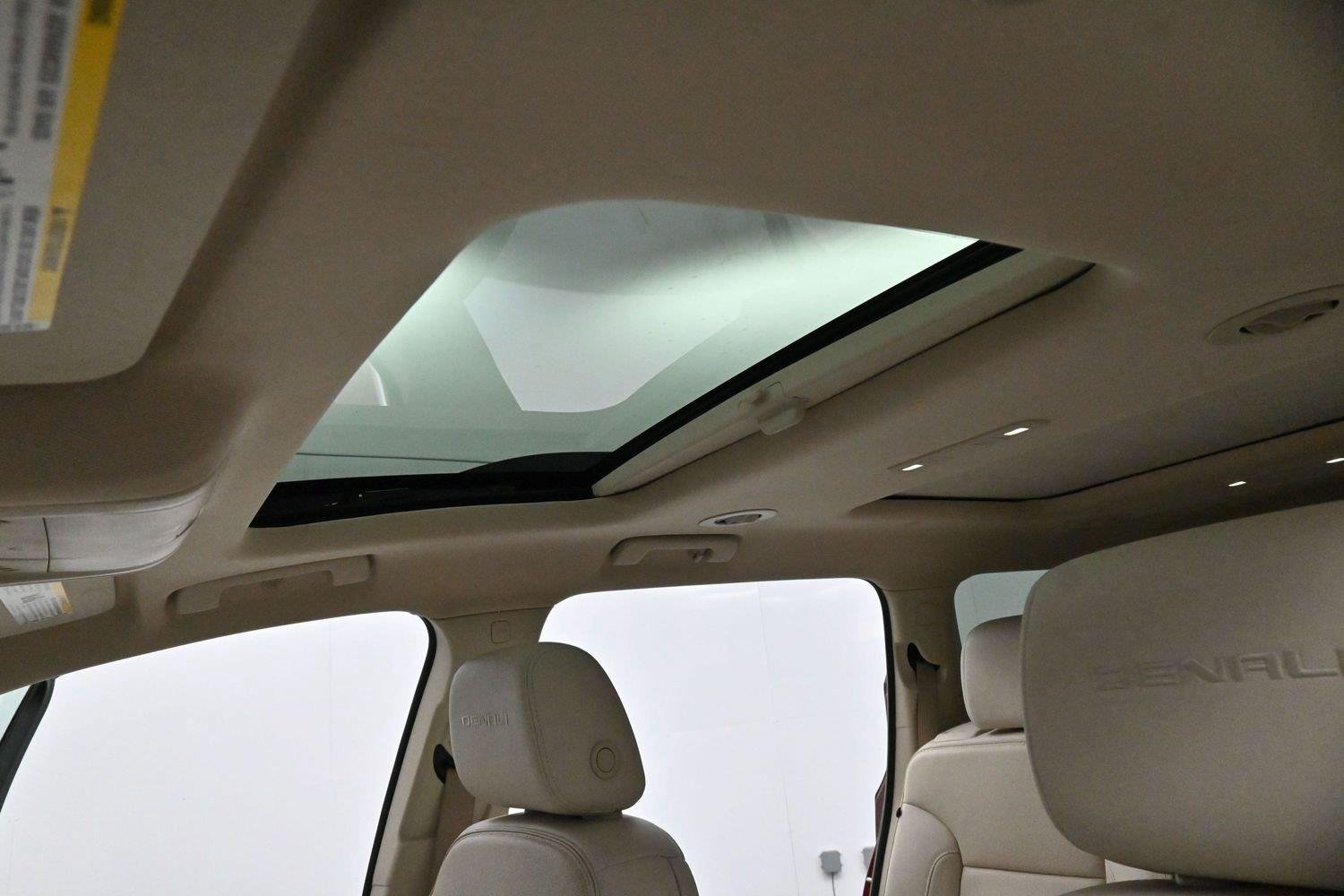 Used 2020 RED QUARTZ TINTCOAT GMC Denali image 31