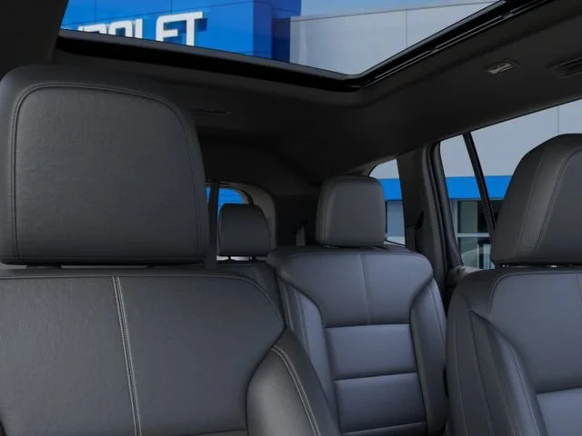 New 2026 Sterling Metallic GMC Elevation image 24