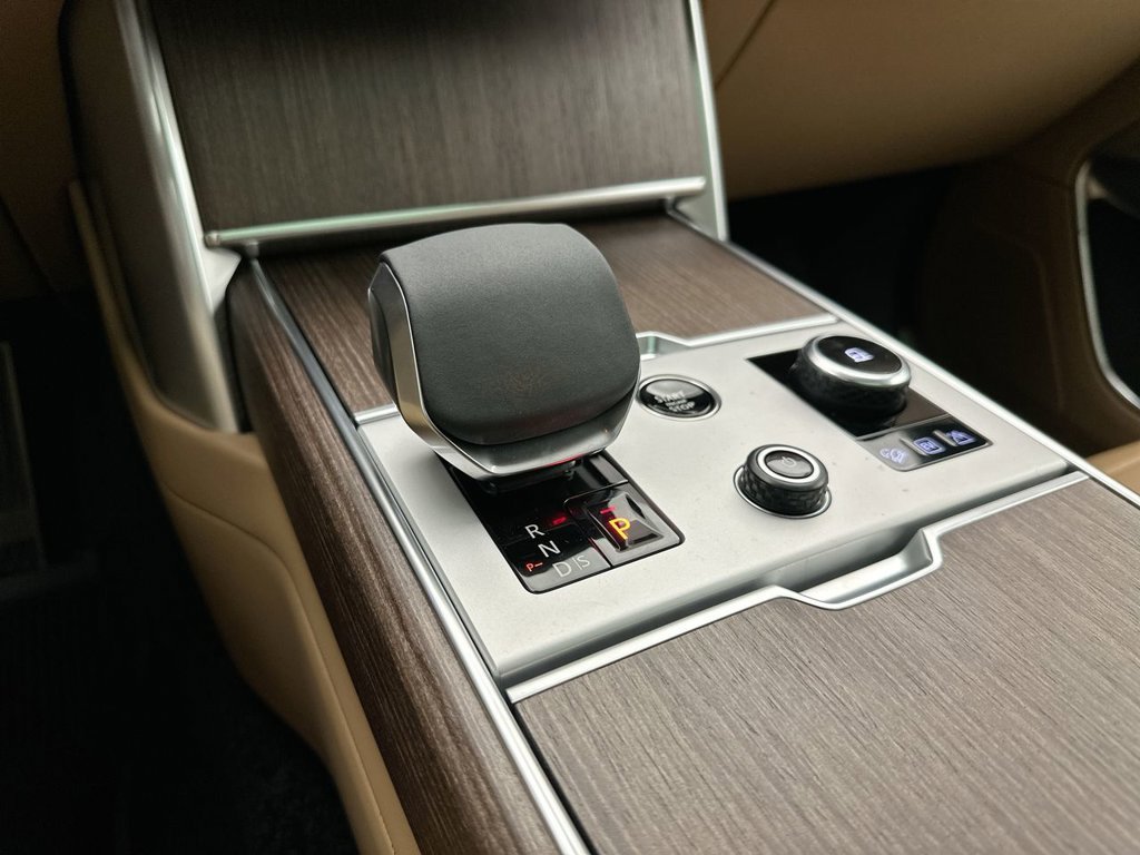 New 2027 Varesine Blue Land Rover SE image 12