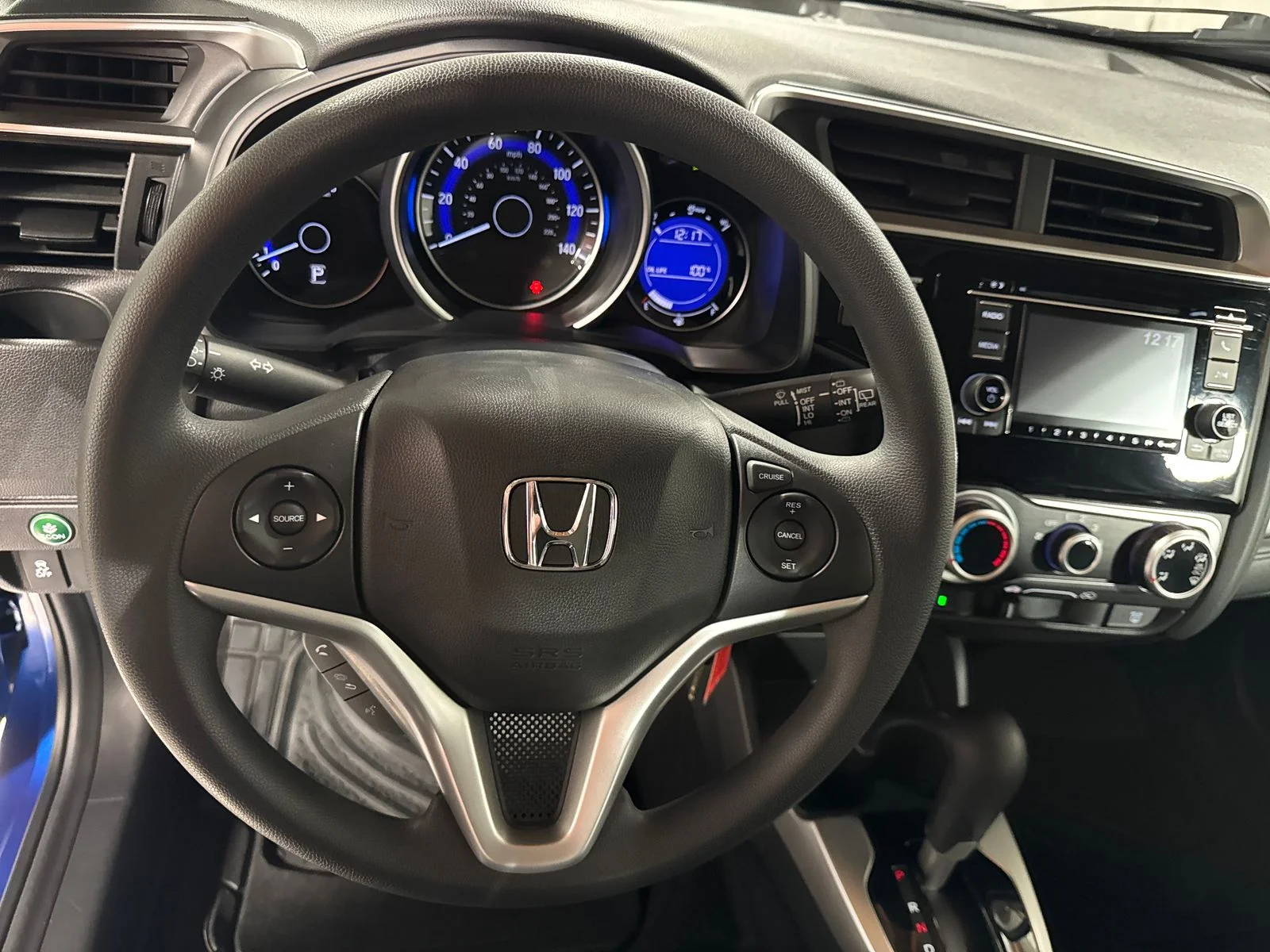 Used 2020 Aegean Blue Metallic Honda LX image 15