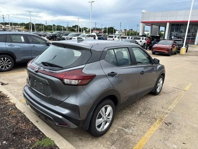 Used 2024 Gray Nissan S image 5