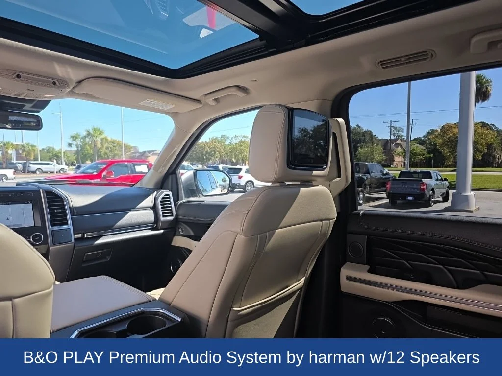 Used 2018 White Ford Platinum image 14