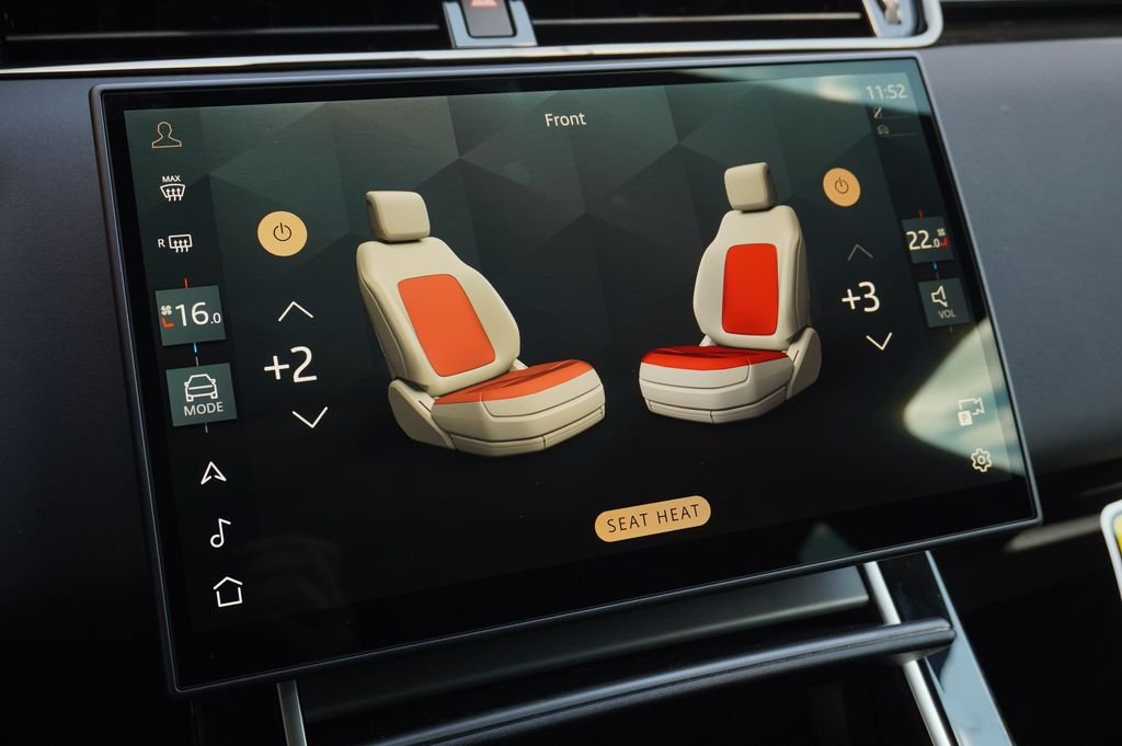 New 2026 Fuji White Land Rover S image 23