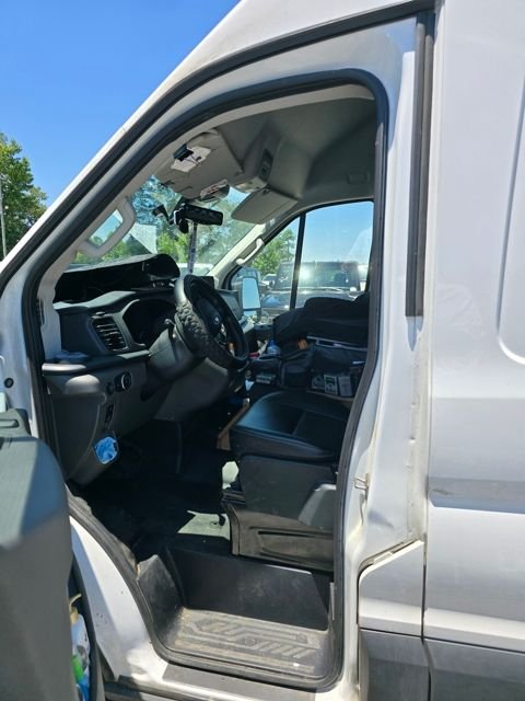 Used 2024 Oxford White Clearcoat Ford Base image 3