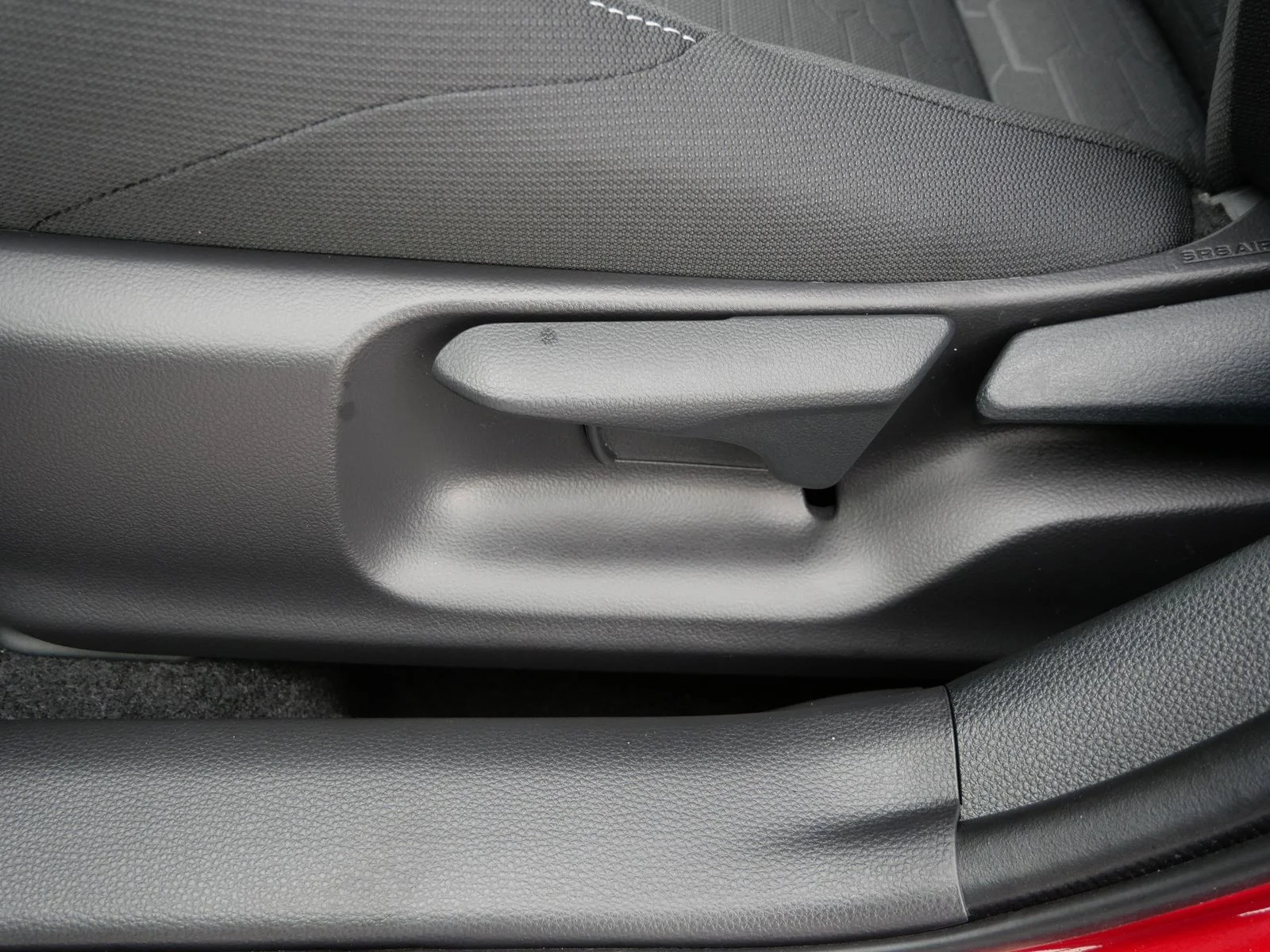 2026 Toyota Corolla Hatchback SE - Photo 11