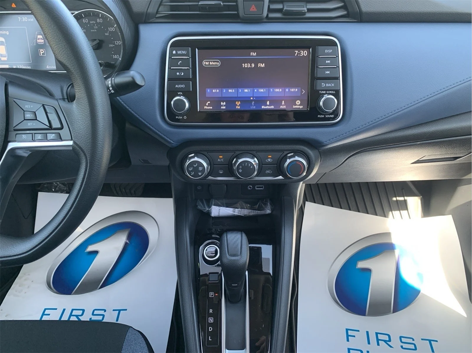Used 2025 White Nissan 1.6 SV image 24