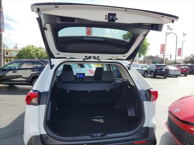 Certified Used 2025 ICE CAP Toyota  image 26