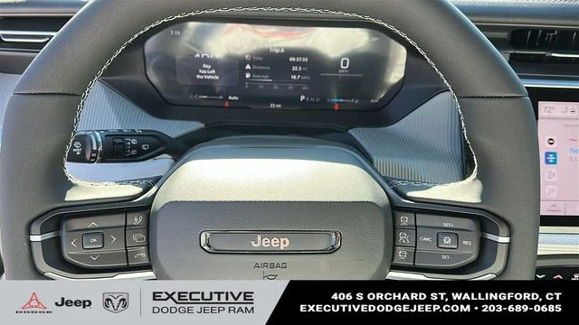 New 2026 Silver Zynith Clear-Coat Exterior Paint Jeep Limited image 10