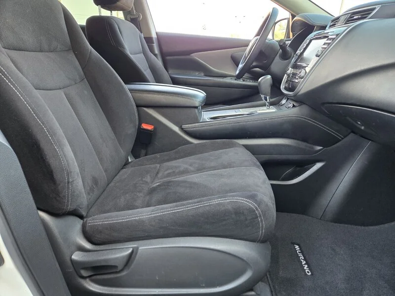 Used 2020 Pearl White Tricoat Nissan S image 13