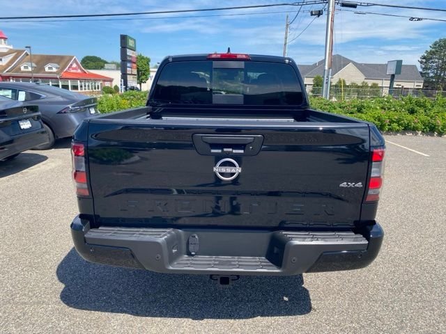 New 2026 Super Black Nissan Crew Cab SV image 23